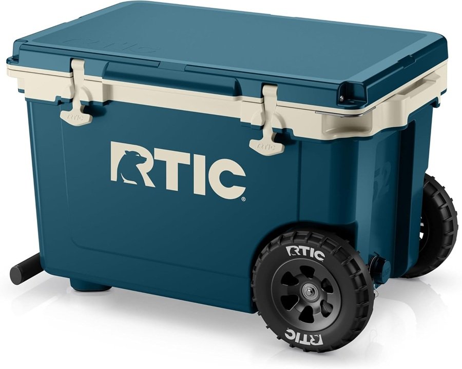 Keep It Cool and Easy: The Best Coolers for Seniors rolling cooler for seniors
